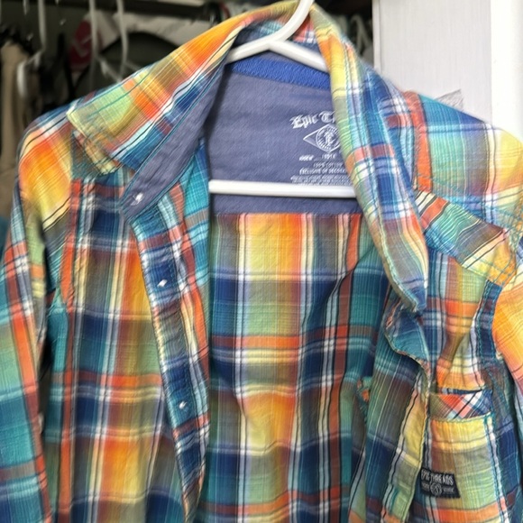Four Fun colorful plaid button down shirts. - Picture 8 of 9